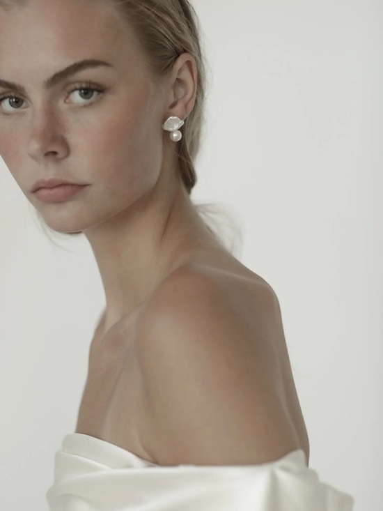 NEW A.B. Ellie coastal drop and coastal pearl earrings